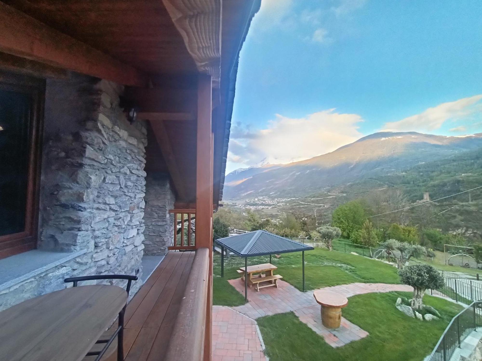 Le Temps Retrouve - Casa Tipica Con Giardino Villa Villeneuve Kültér fotó